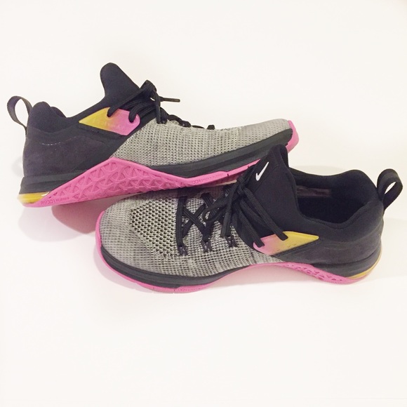 nike womens metcon flyknit 3